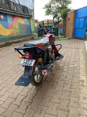 TVS HLX 125 2022 Red