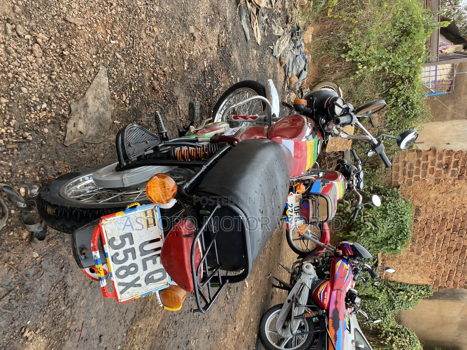 Bajaj Boxer 100 2021 Red
