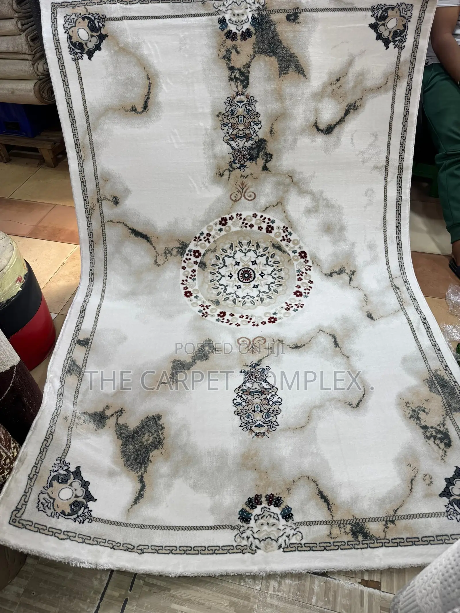 Modern Dubai Centre Carpets Only