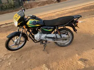 Bajaj CT 125X 2023 Black
