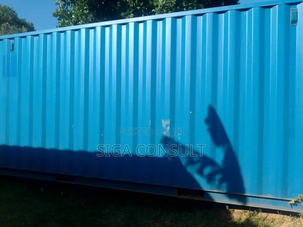 20ft Clean Cargo Empty Containers on Sale in Entebbe
