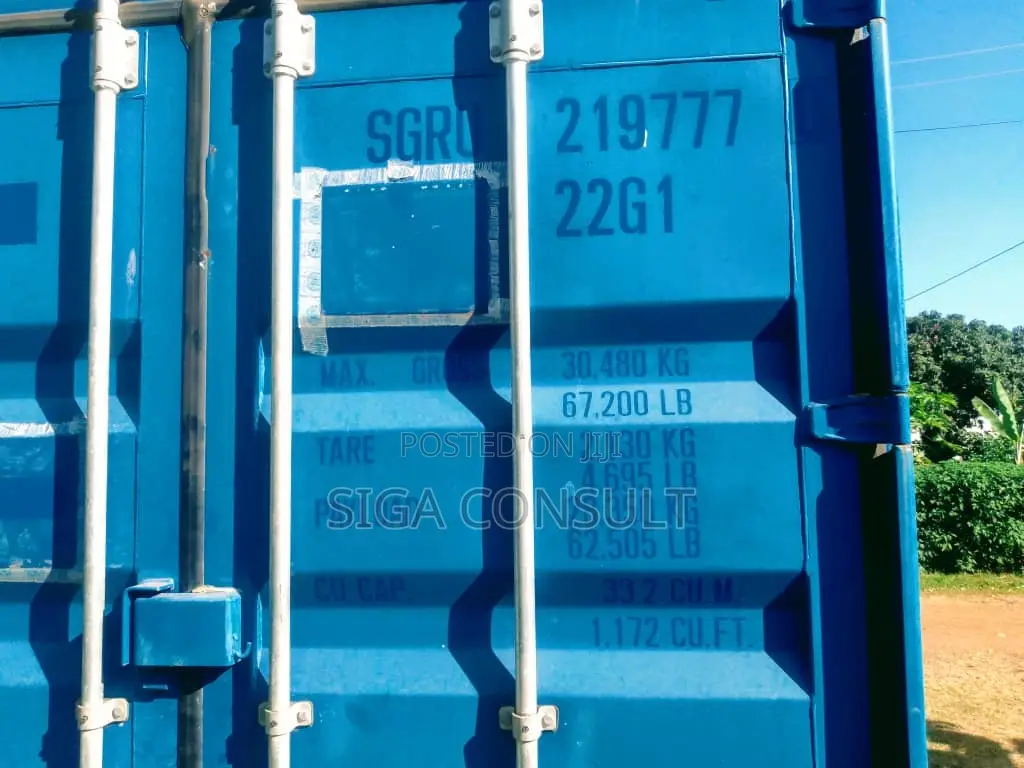 20ft Clean Cargo Empty Containers on Sale in Entebbe