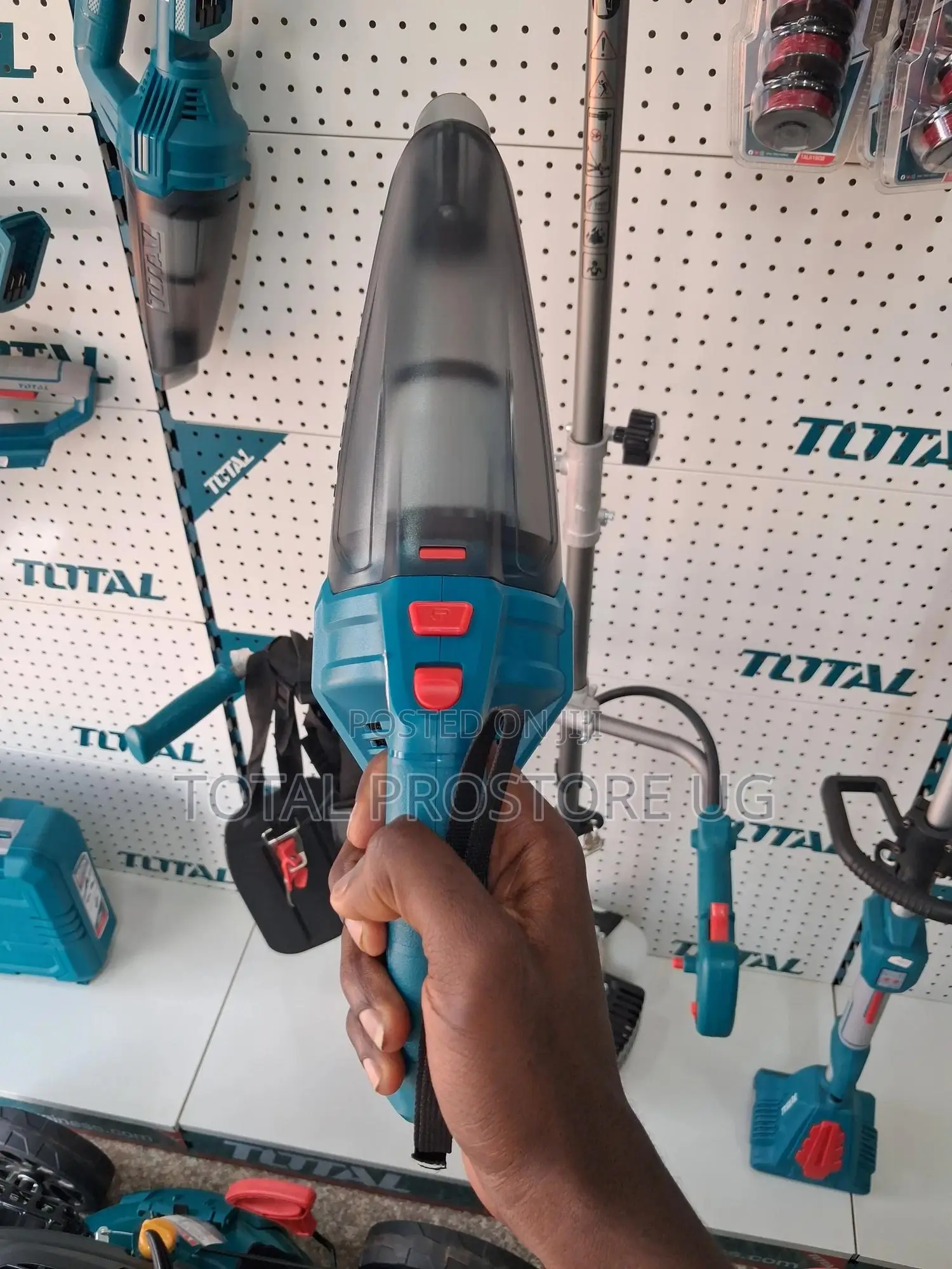 Cordless Vacuum Cleaner 12v.