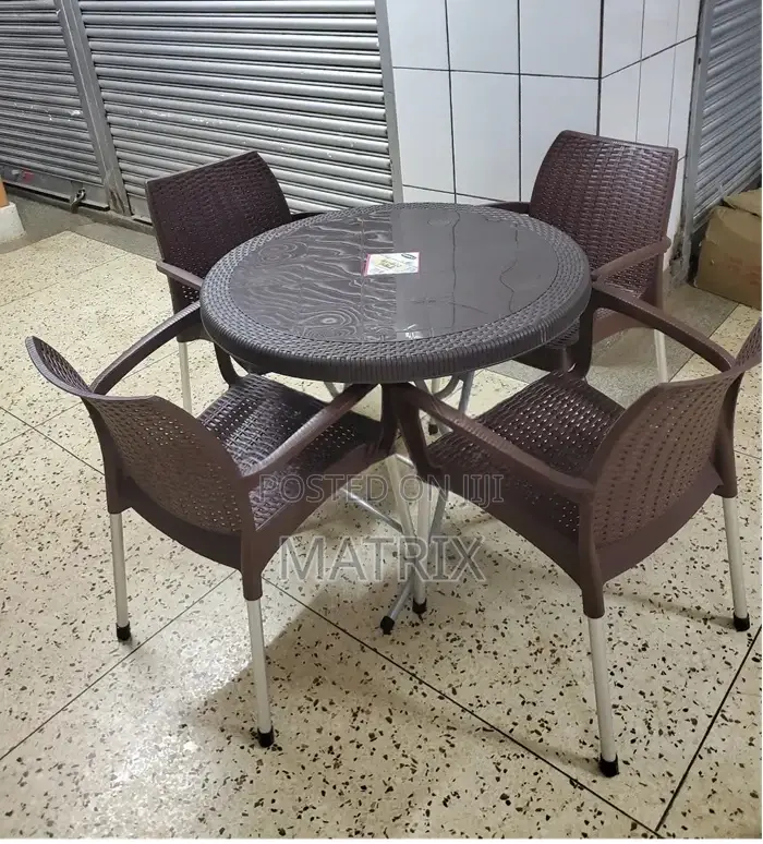 Cottage / Restaurant / Dinning Plastic Chairs and Table