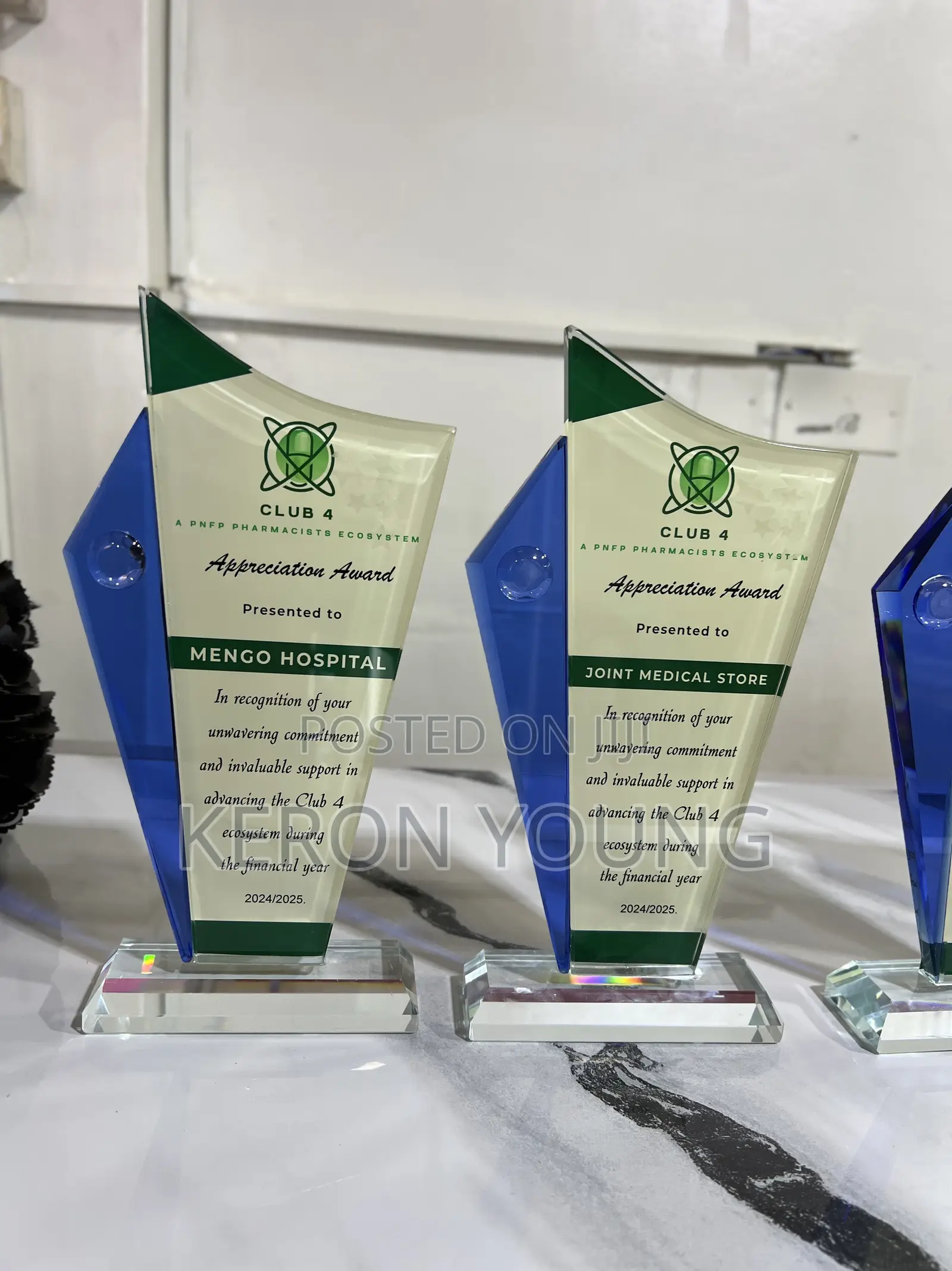 Certificates/Plaques/Mugs/Wallclocks