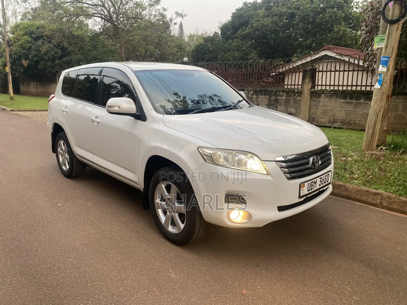 Toyota Vanguard 2009 White