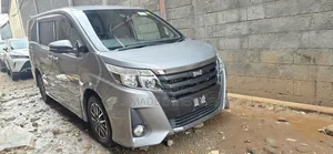 Toyota Noah 2017 Gray