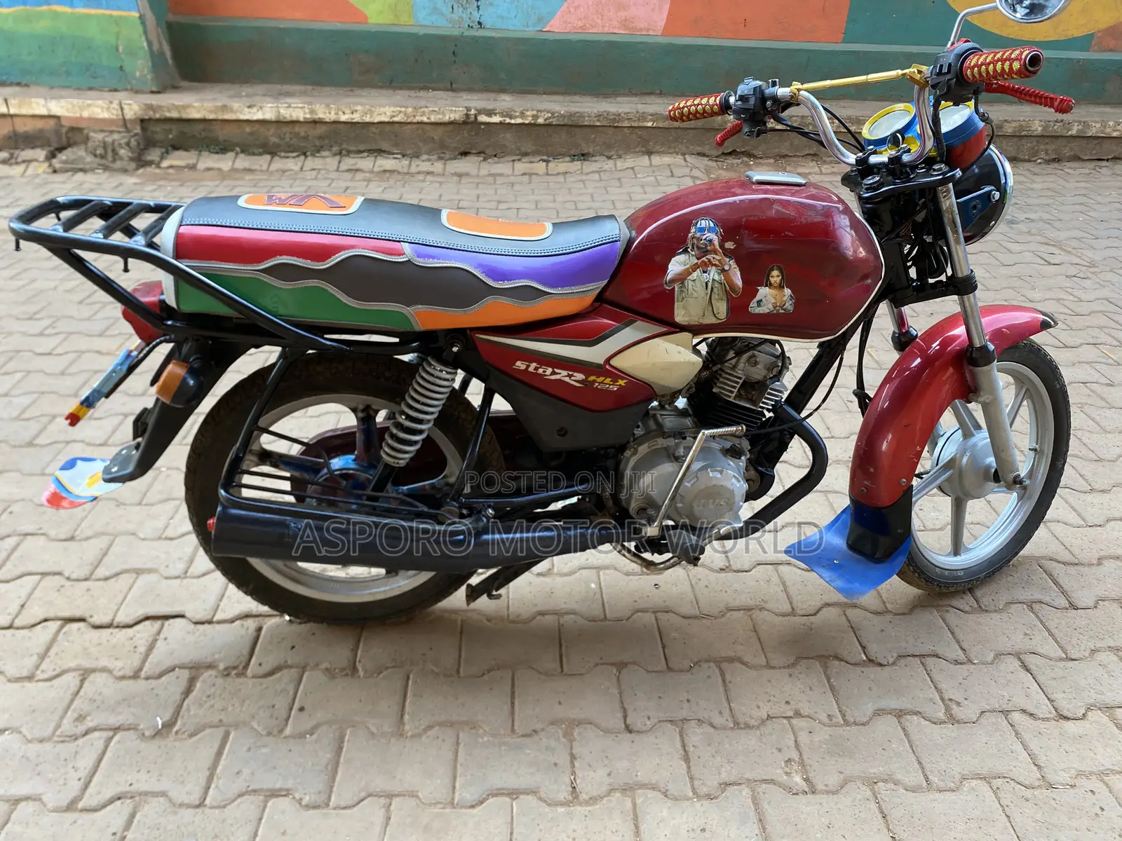 TVS HLX 125 2021 Red