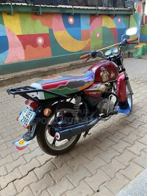 TVS HLX 125 2020 Red