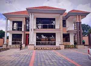 7bdrm Maisonette in Kira for sale