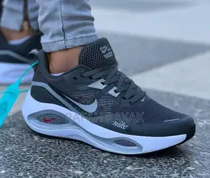 Nike Air Max Zoom Winflow Trainer Running Shoes