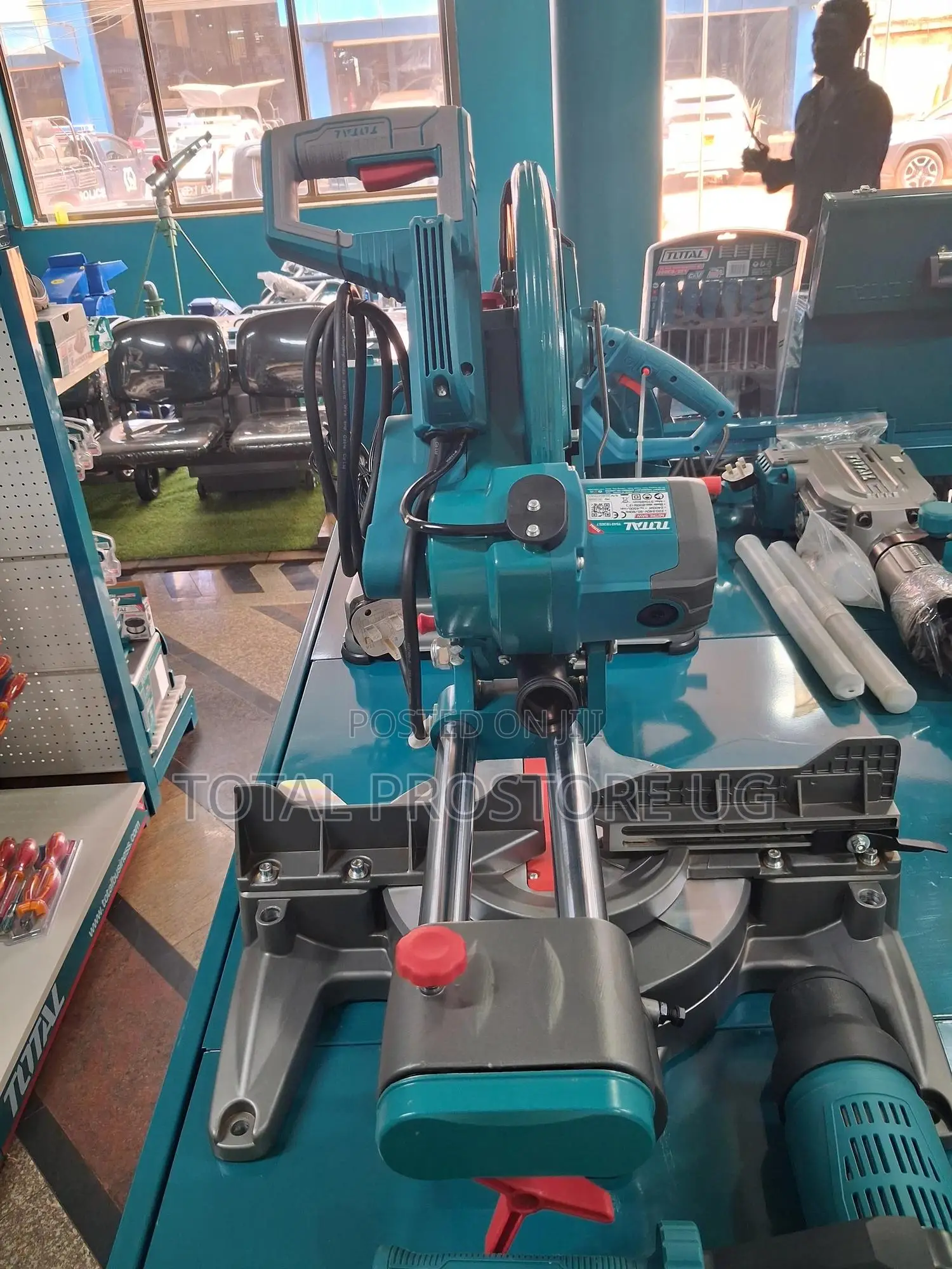 Mitre Saw 2400w 12"