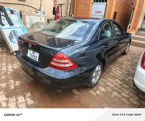 Mercedes-Benz C180 2000 Blue