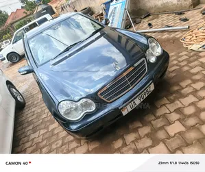 Mercedes-Benz C180 2000 Blue