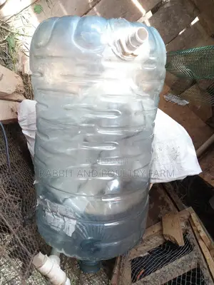 Rabbit Drinking Water Tank 20 LTRS