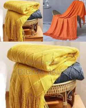 130*220cm Cozy Knitted Diamond Pattern Throw Blanket With Fringe