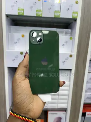 Apple iPhone 13 128 GB Green