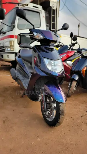 Yamaha 2021 Black