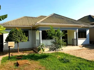 4bdrm Bungalow in Central Division for rent