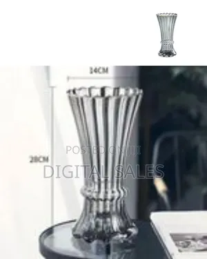 Elegant Ribbed Glass Vase With Gold-Edged Rim