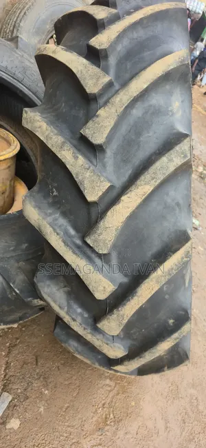 18.4r30 Used Tractor Tyre With Good Treads