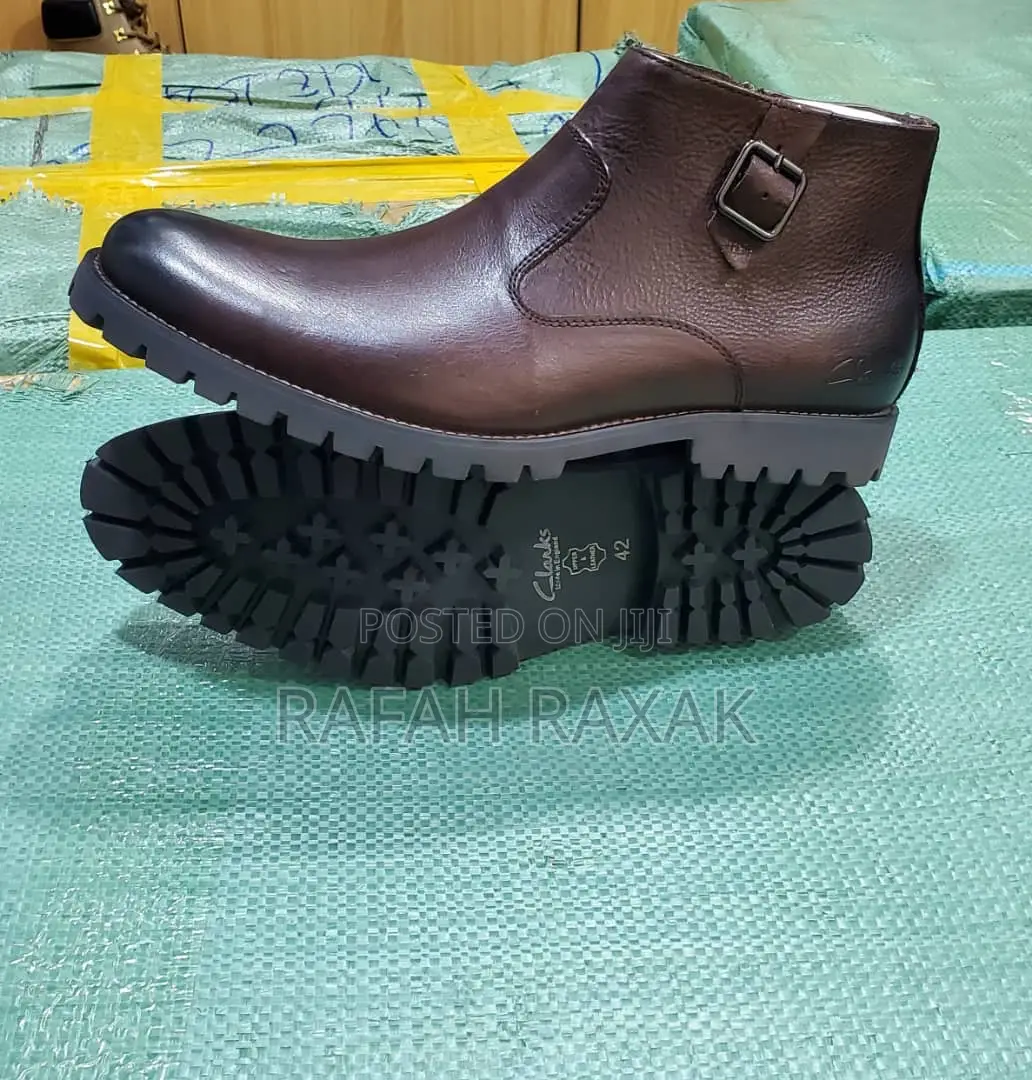 Men’S  Dark Brown Clarks Formal Gentle Leather Boots