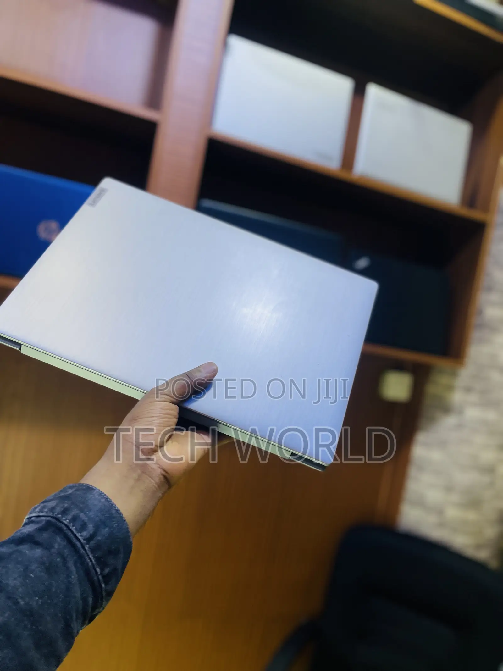 Laptop Lenovo IdeaPad 120S 4GB Intel Celeron SSD 256GB