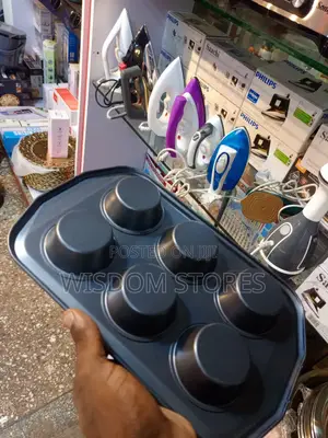 6-Cup Muffin Pan.
