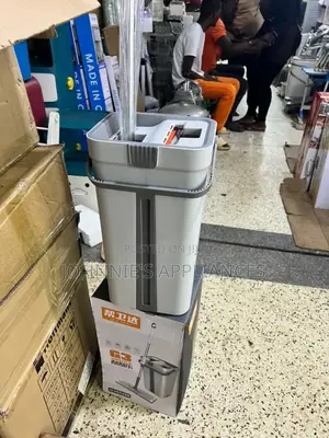Flat Mop Bucket Set With Built-in Wringer