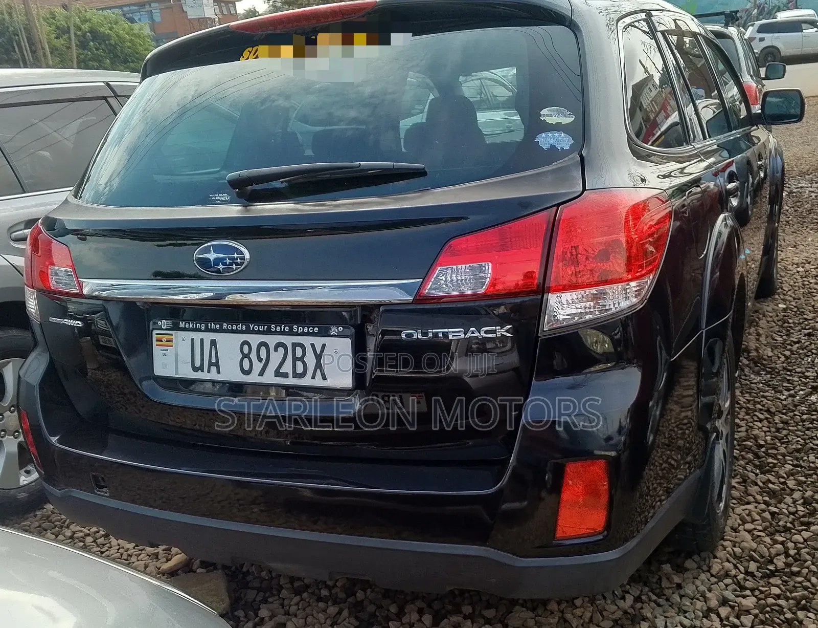 Subaru Outback 2.5i Premium 2010 Black