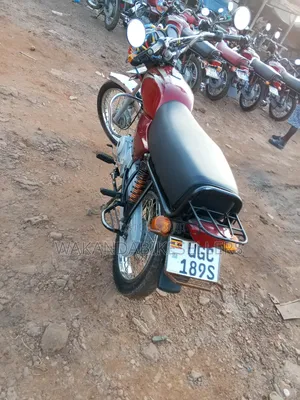 Bajaj Boxer 2023 Red