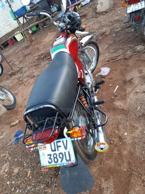 Bajaj Boxer 2023 Red