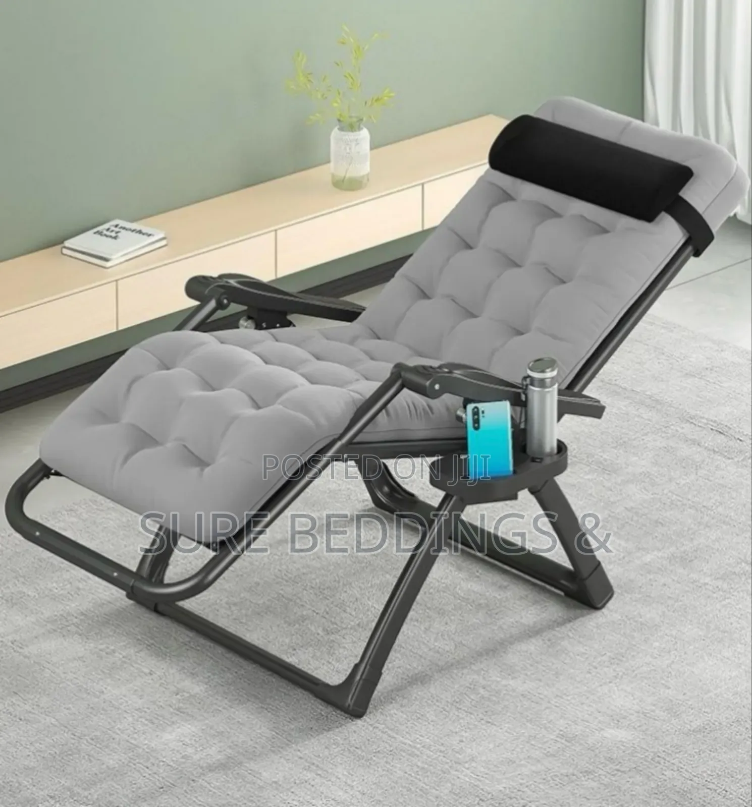 Majestic Foldable Chair