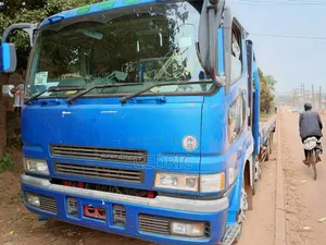 Mistubish Low Loader Truck Super Great