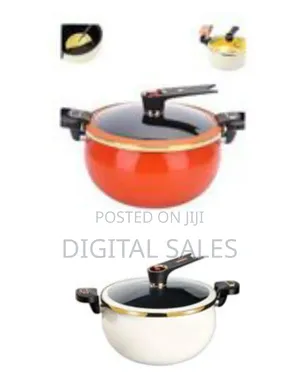 Stylish Modern Casserole Pot / Stockpot With Tempered Glass Lid