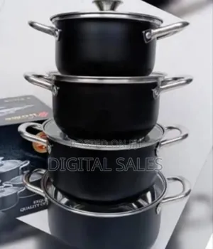 8-Piece Set of Non-Stick Saucepans