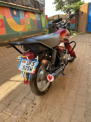 TVS HLX 125 2023 Red