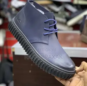 Original Men’S Blue Clarks Casual Chukka Leather Boots