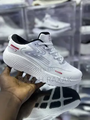Original Men’S White Skechers Go Run Max Road 6 Running Sneakers