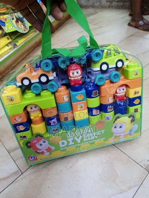 100pcs Diy Insect Baby Building Block Paradise" Toy Set.