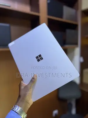 Laptop Microsoft Surface Laptop 2 8GB Intel SSD 256GB