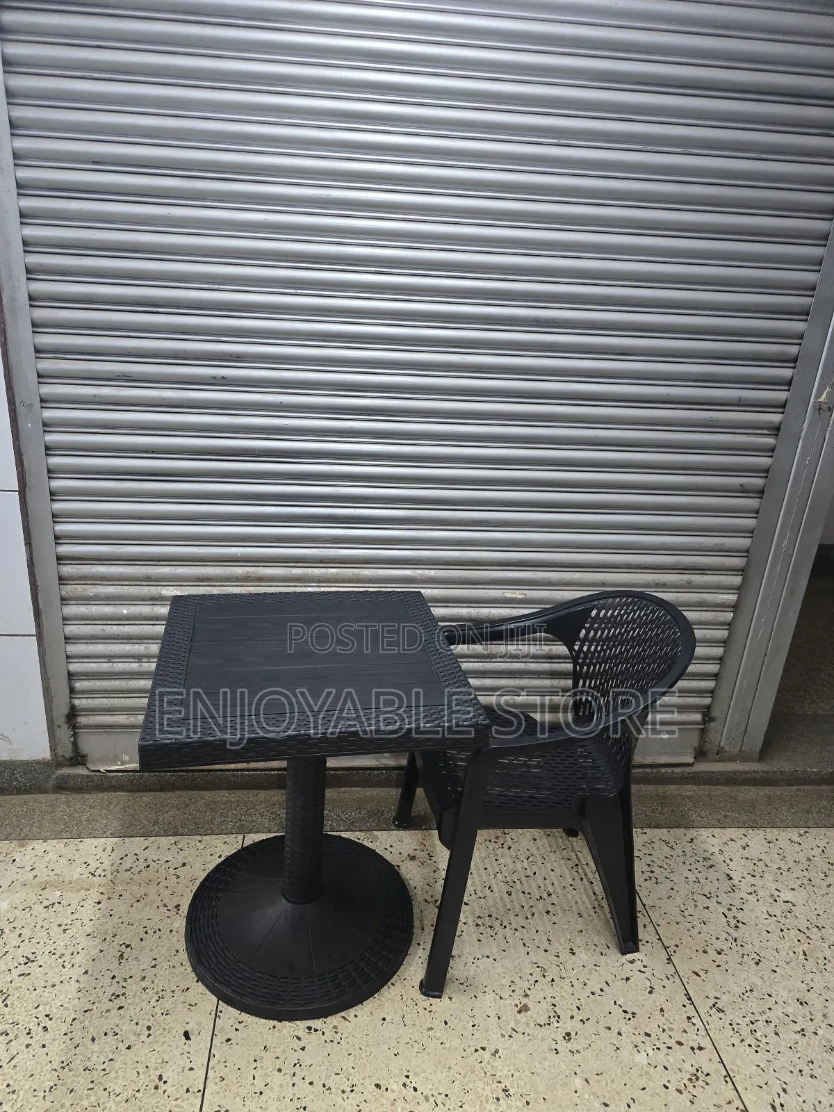Reading Plastic Table and Chair