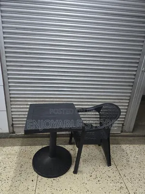Reading Plastic Table and Chair