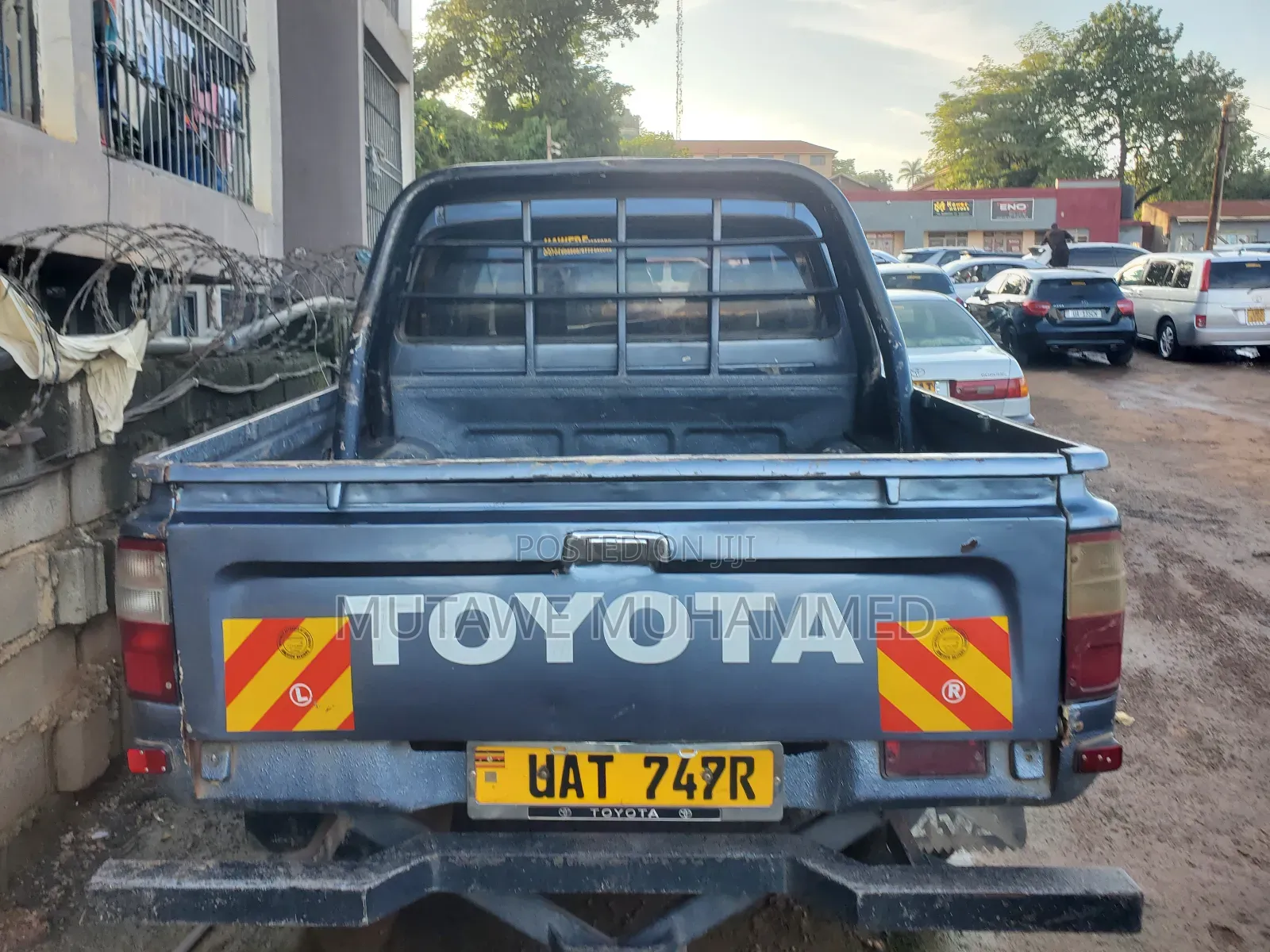 Toyota Hilux 2002 Gray