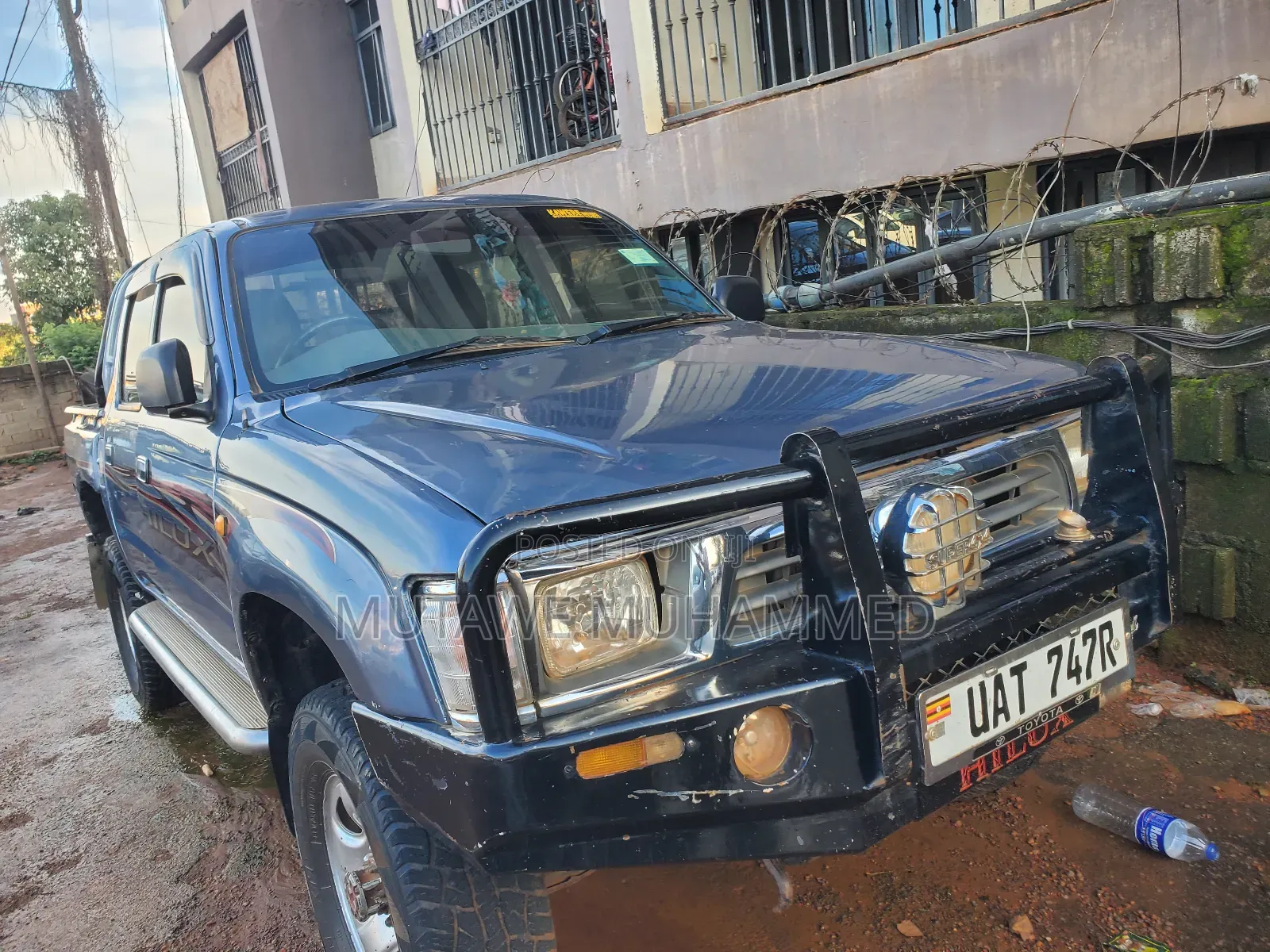 Toyota Hilux 2002 Gray