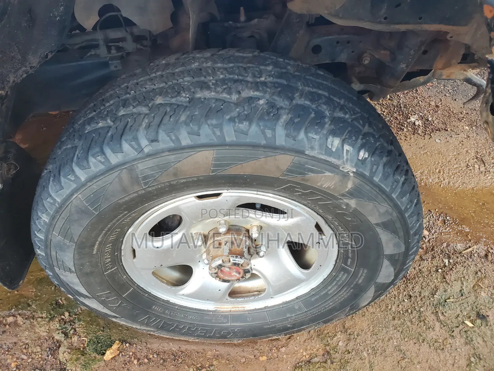 Toyota Hilux 2002 Gray