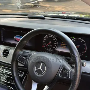 Mercedes-Benz E200 2016 Black