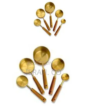 Gold-Plated Metal Measuring Cups With Wooden Handles