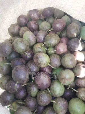 Fresh Passion Fruits