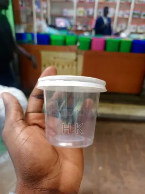 Disposable Plastic Cup With a Lid - 50pcs